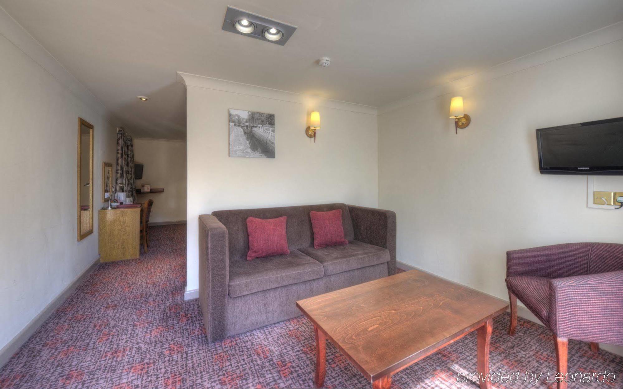 The Elms Hotel 3*
